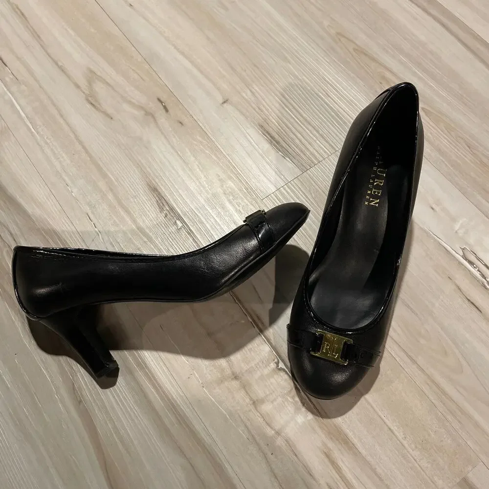 LAUREN Ralph Lauren class logo black pump heels size 6 B